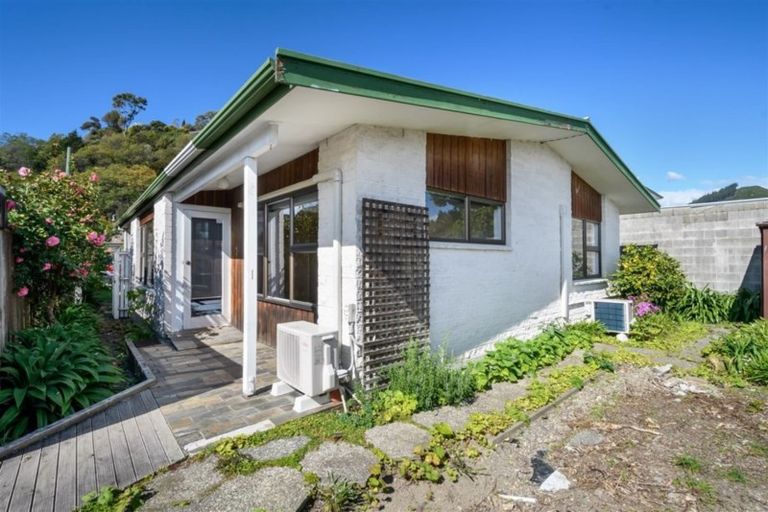 Photo of property in 162 Tasman Street, Nelson, 7010