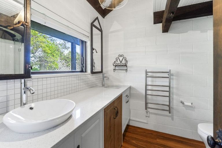 Photo of property in 52 Manly Street, Paraparaumu Beach, Paraparaumu, 5032