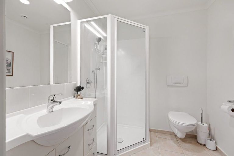 Photo of property in Salisbury Crown, 5/7 Salisbury Avenue, Mount Maunganui, 3116