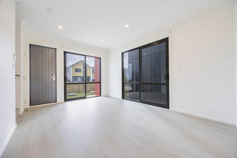 Photo of property in 13 Murray Grey Lane, Karaka, 2580