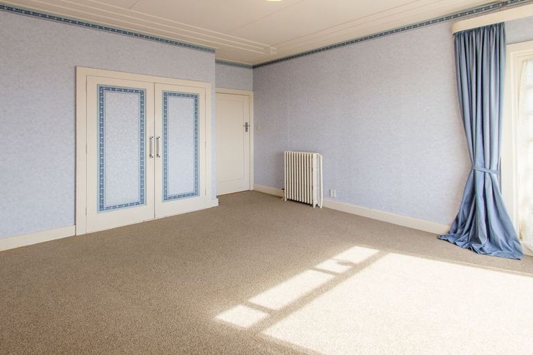 Photo of property in 42 Easther Crescent, Kew, Dunedin, 9012