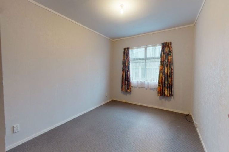 Photo of property in 2/76 Cambridge Terrace, Waterloo, Lower Hutt, 5011
