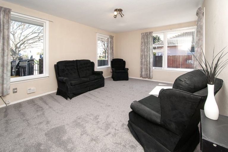 Photo of property in 413 Linwood Avenue, Bromley, Christchurch, 8062