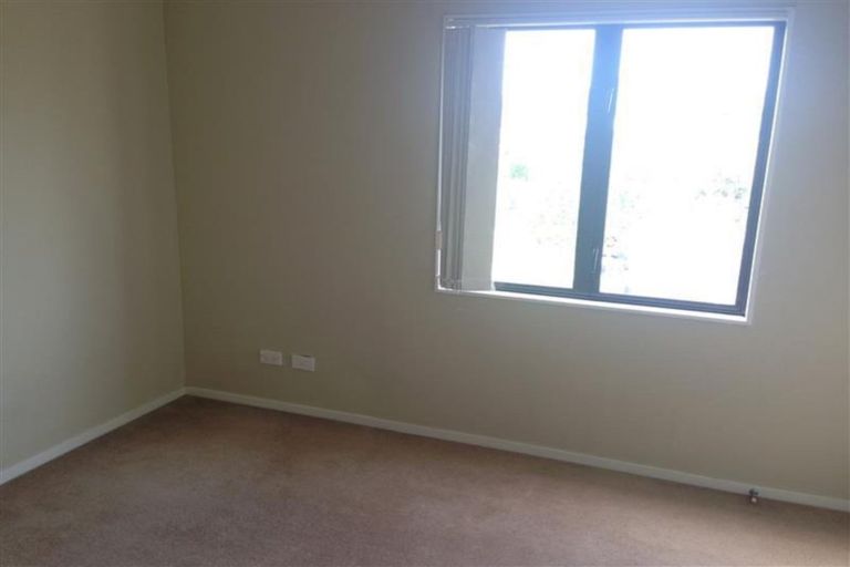 Photo of property in 2 Opito Way, East Tamaki, Auckland, 2013