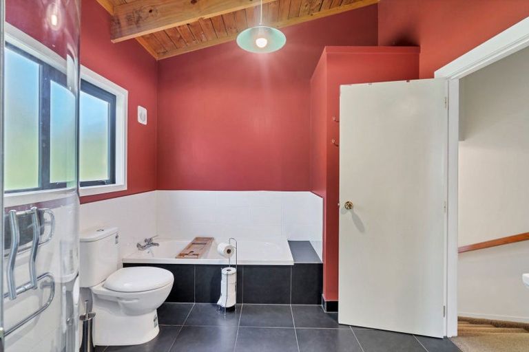 Photo of property in 55 Ngatoto Road, Tinopai, Matakohe, 0593