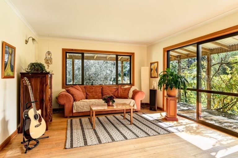 Photo of property in 7 Neudorf Road, Upper Moutere, 7175