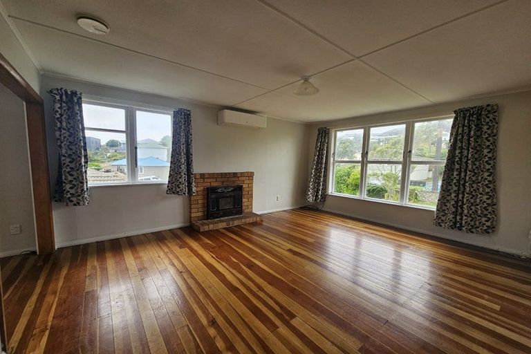 Photo of property in 59 Bell Street, Tawa, Wellington, 5028