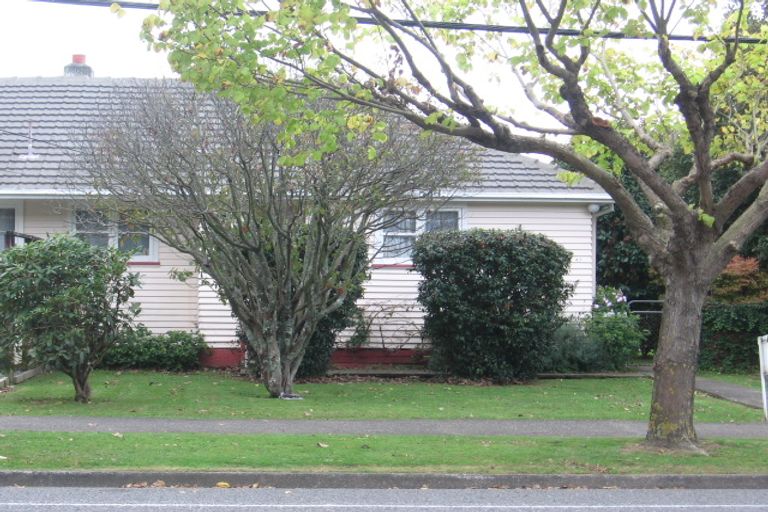 Photo of property in 43 Naenae Road, Naenae, Lower Hutt, 5011