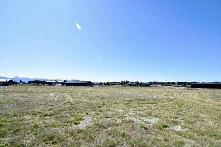 Photo of property in 2 Avlis Place, Twizel, 7901