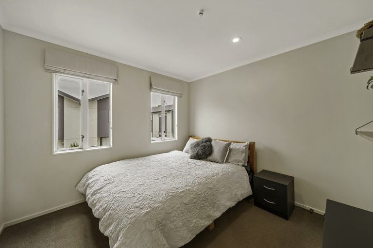 Photo of property in 135 Waltham Road, Sydenham, Christchurch, 8023