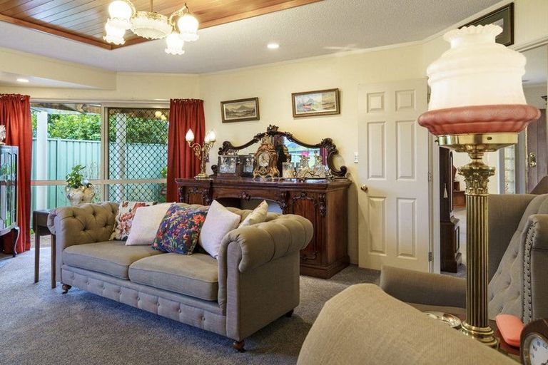 Photo of property in 11b Cheval Place, Taradale, Napier, 4112