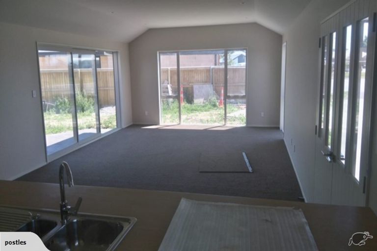 Photo of property in 22 Loxley Place, Lincoln, 7608