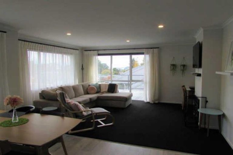 Photo of property in 2 Olivias Place, Stoke, Nelson, 7011