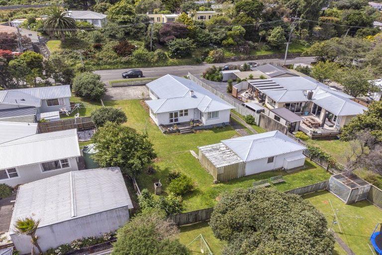 Photo of property in 233 Matai Road, Raumati Beach, Paraparaumu, 5032