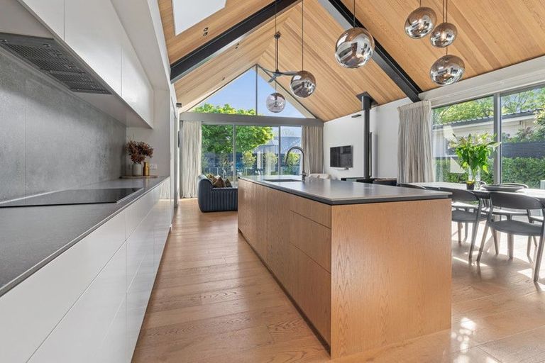 Photo of property in 3 Ngahere Street, Fendalton, Christchurch, 8041