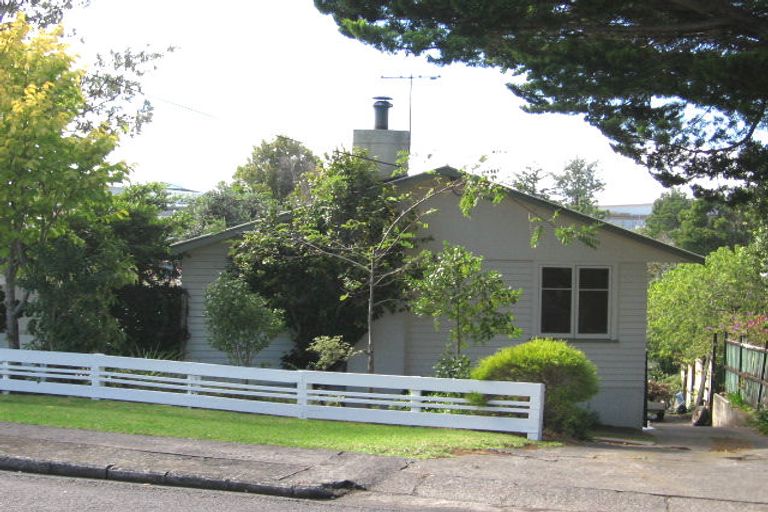 Photo of property in 39 Longburn Road, Henderson, Auckland, 0610