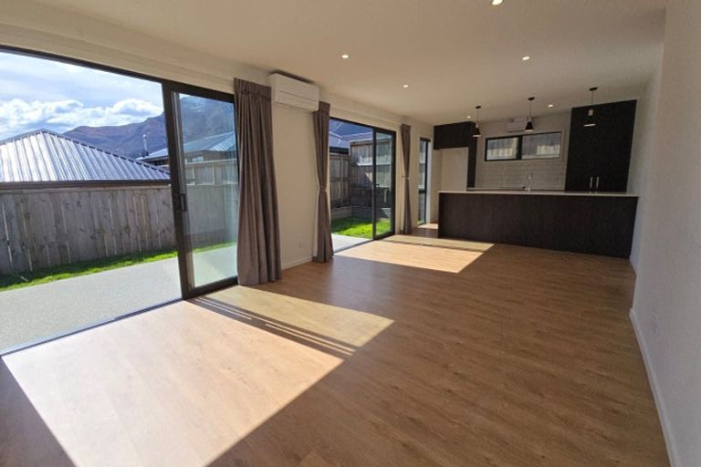 Photo of property in 98 Jack Hanley Drive, Jacks Point, Queenstown, 9371