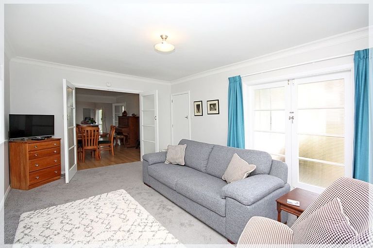 Photo of property in 115 Queen Street West, Levin, 5510