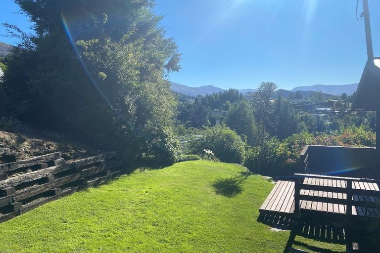 Photo of property in 26 Mcchesney Road, Arthurs Point, Queenstown, 9371