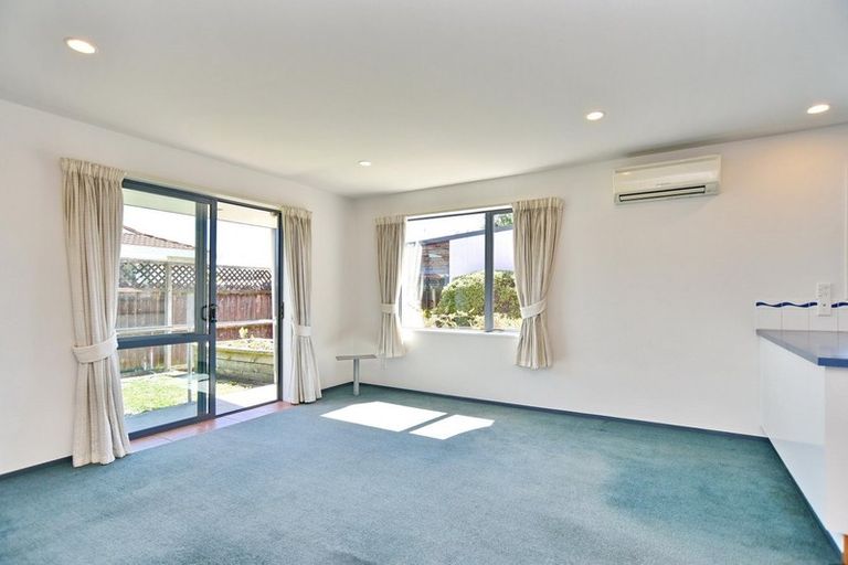 Photo of property in 8a Bass Street, Woolston, Christchurch, 8062