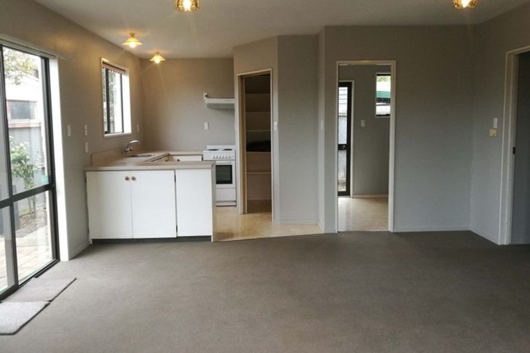 Photo of property in 2/94 Neill Street, Hornby, Christchurch, 8042