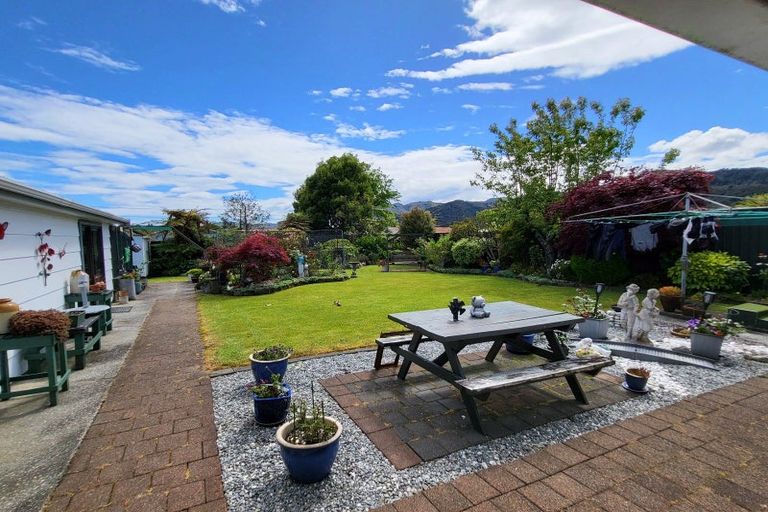 Photo of property in 20 Seddon Street, Runanga, 7803