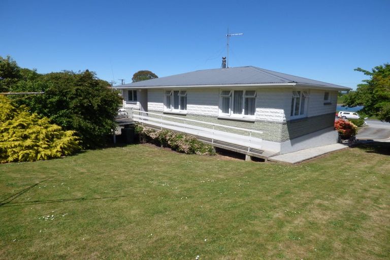 Photo of property in 16 Barnego Road, Balclutha, 9230