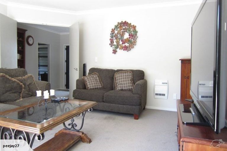 Photo of property in 4 Park Avenue, Waikanae, 5036