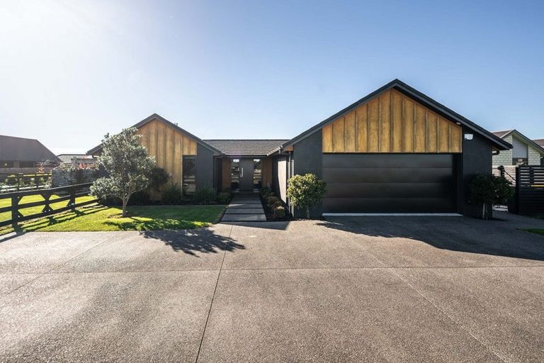 Photo of property in 26 Alan Livingston Drive, Cambridge, 3434