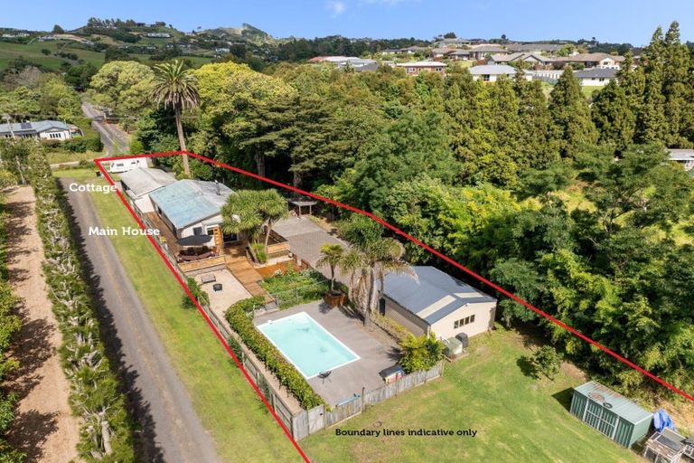 Photo of property in 415 Welcome Bay Road, Welcome Bay, Tauranga, 3175