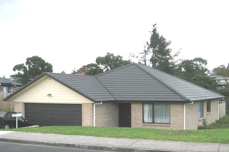 Photo of property in 19 Jadewynn Drive, Massey, Auckland, 0614