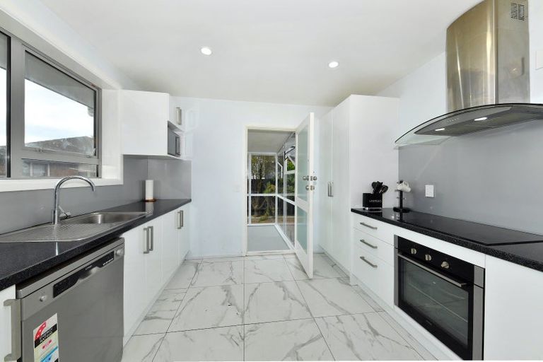 Photo of property in 36c Waimairi Road, Upper Riccarton, Christchurch, 8041