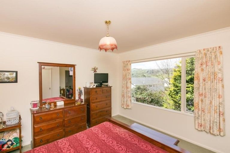 Photo of property in 6a Pony Grove, Churton Park, Wellington, 6037