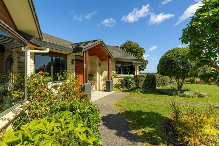 Photo of property in 70 Oteki Park Drive, Welcome Bay, Tauranga, 3112