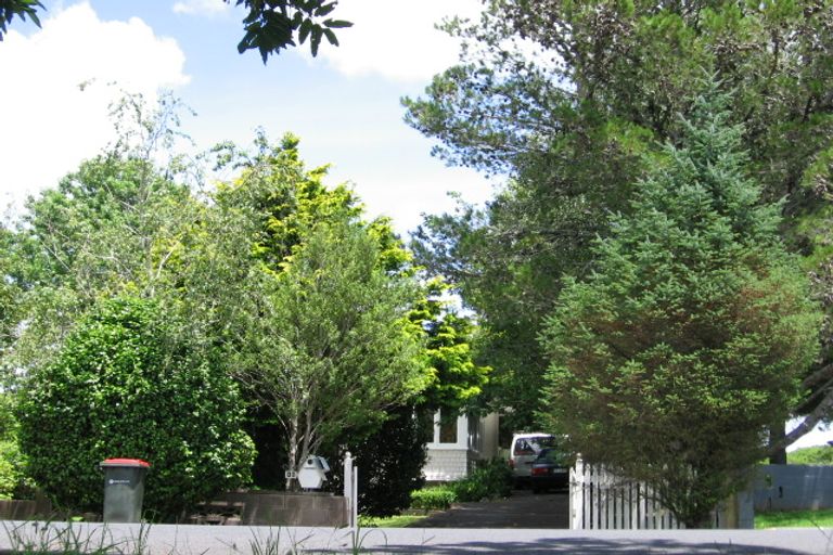Photo of property in 10 Holly Street, Avondale, Auckland, 1026
