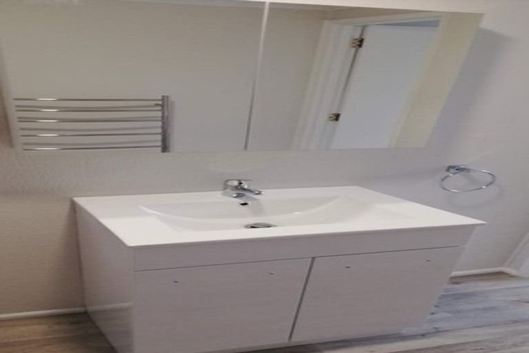 Photo of property in 2/29 Brockworth Place, Riccarton, Christchurch, 8011