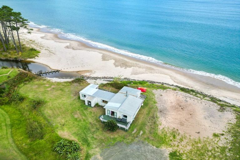 Photo of property in 266 Hokianga Harbour Drive, Omapere, Kaikohe, 0473