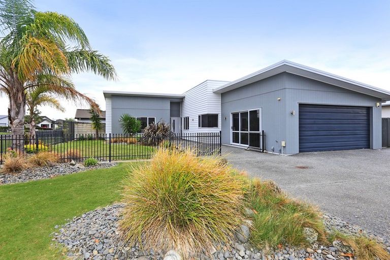 Photo of property in 14 Pacific Avenue, Poraiti, Napier, 4112