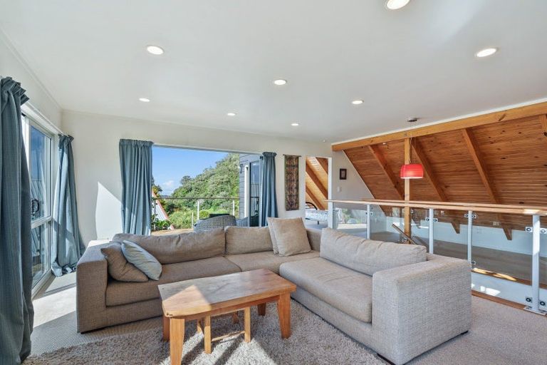 Photo of property in 35 Bay View Road, Whangarei Heads, Whangarei, 0174