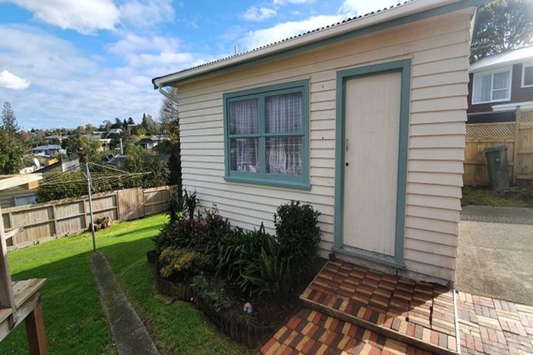 Photo of property in 29 Salem Place, Torbay, Auckland, 0630
