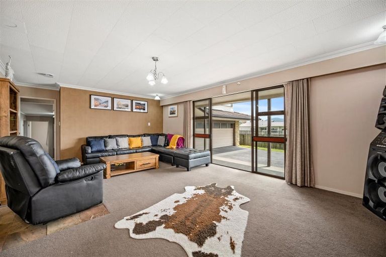 Photo of property in 17 Te Ana Place, Lynmore, Rotorua, 3010