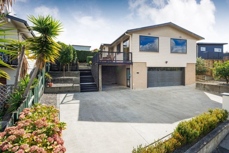 Photo of property in 24 Heatherlea Heights, Feilding, 4702