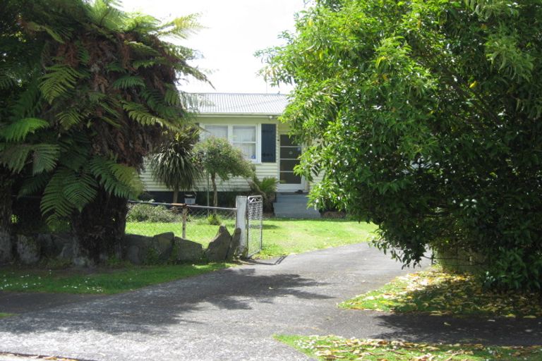 Photo of property in 13 Glenburn Place, Papakura, 2110