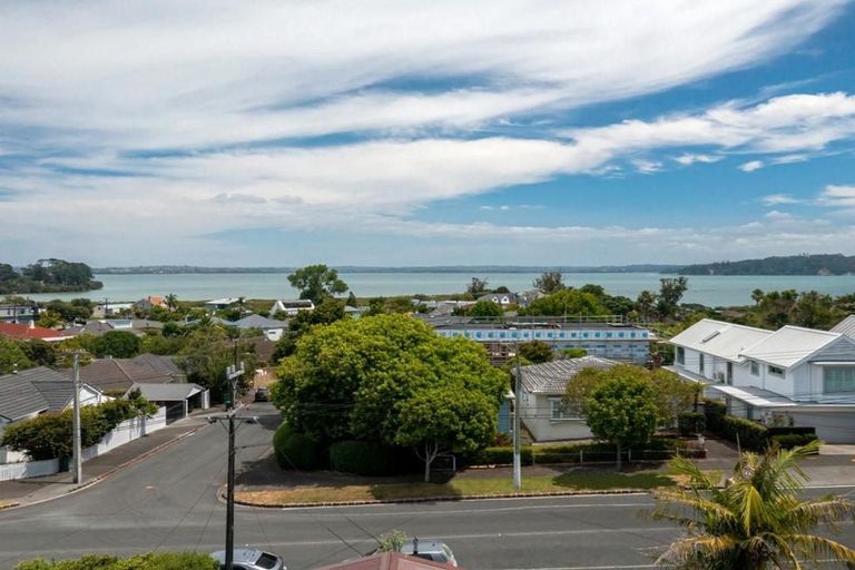 Photo of property in 28 Lemington Road, Westmere, Auckland, 1022