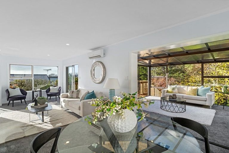 Photo of property in 2/38 Mountbatten Avenue, Hillcrest, Auckland, 0627