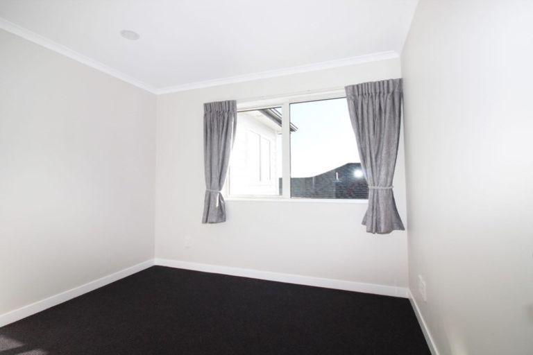 Photo of property in 80 Jeroboam Loop, Kumeu, 0810