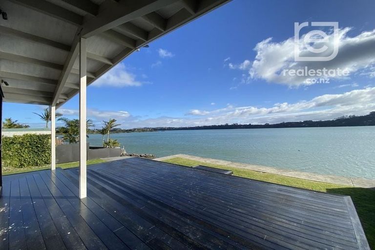 Photo of property in 62 The Terrace, Herald Island, Auckland, 0618