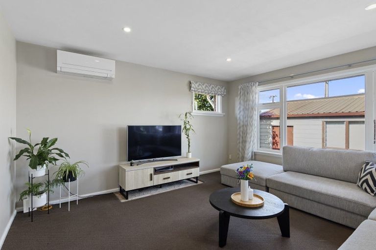 Photo of property in 2/10 Nottingham Avenue, Halswell, Christchurch, 8025