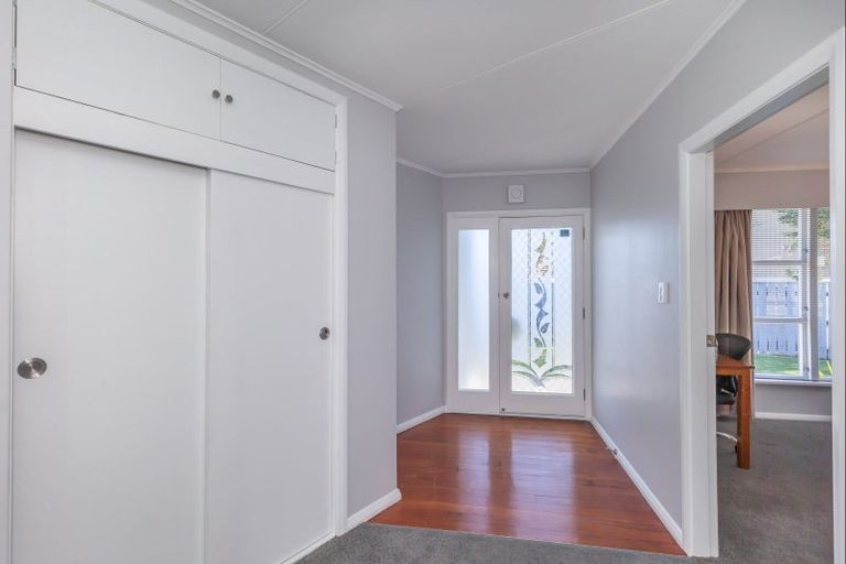 Photo of property in 13 Burn Street, Levin, 5510