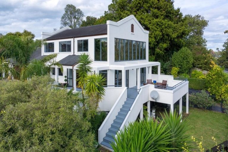 Photo of property in 2 Harrowfield Drive, Harrowfield, Hamilton, 3210